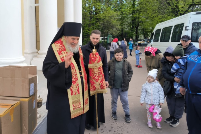 Отправка гуманитарной помощи на Донбасс 