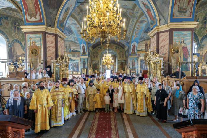 Архиерейское богослужение в Богородицерождественском соборе Орехово-Зуева