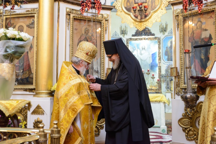 Награждение протоиерея Владимира Галушко 