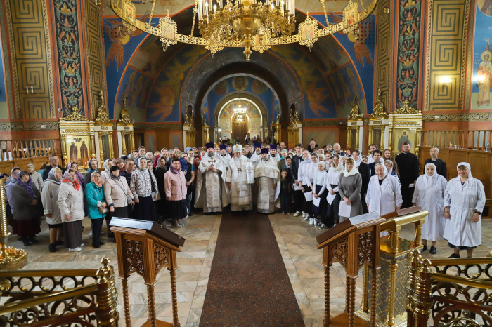 Архиерейское богослужение в Богоявленском соборе Ногинска 