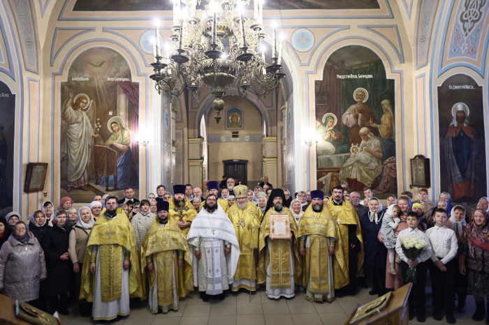 Архиерейское богослужение в Богородицерождественском храме деревни Саурово 