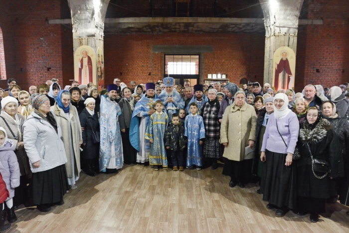 Престольный праздник в Казанском храме деревни Топорково 