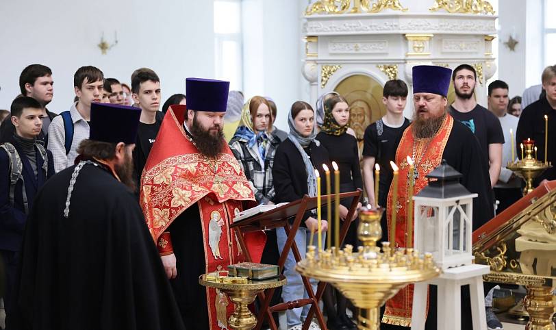 Молебен перед началом экзаменов для выпускников школ Электрогорска
