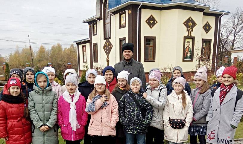 Экскурсия учащихся школы № 17 в Георгиевский храм г. Орехово-Зуево