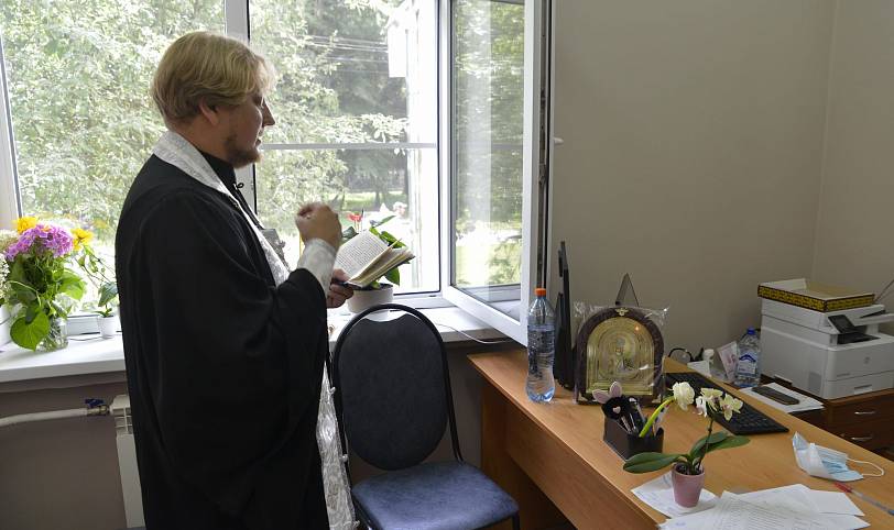 Освящение отделения Центральной клинической психиатрической больницы в поселке Медное Власово