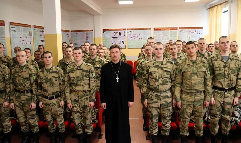 Беседа с военнослужащими в дивизии имени Дзержинского