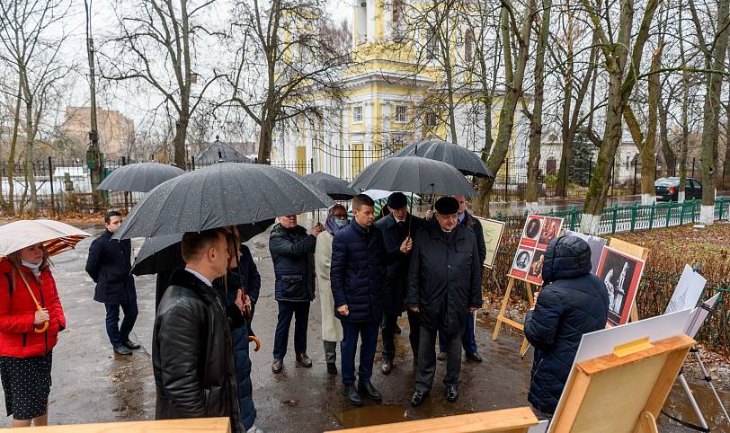 Гости в усадьбе Пехра-Яковлевское