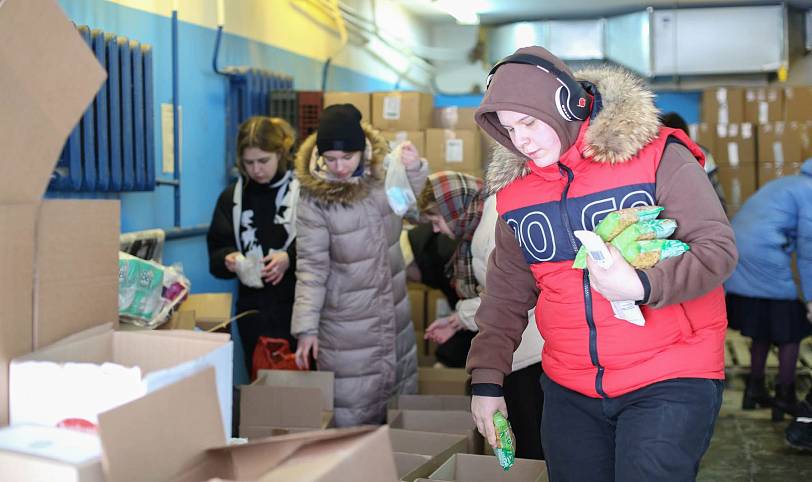 Православные гимназисты приняли участие в сборе помощи для жителей Донбасса