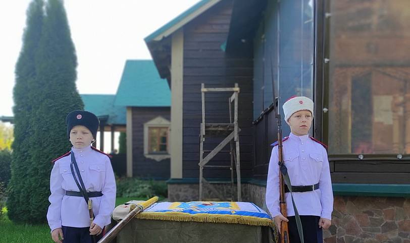 Освящение боевого воинского знамени Щелковского казачьего Цесаревича Алексия кадетского отряда