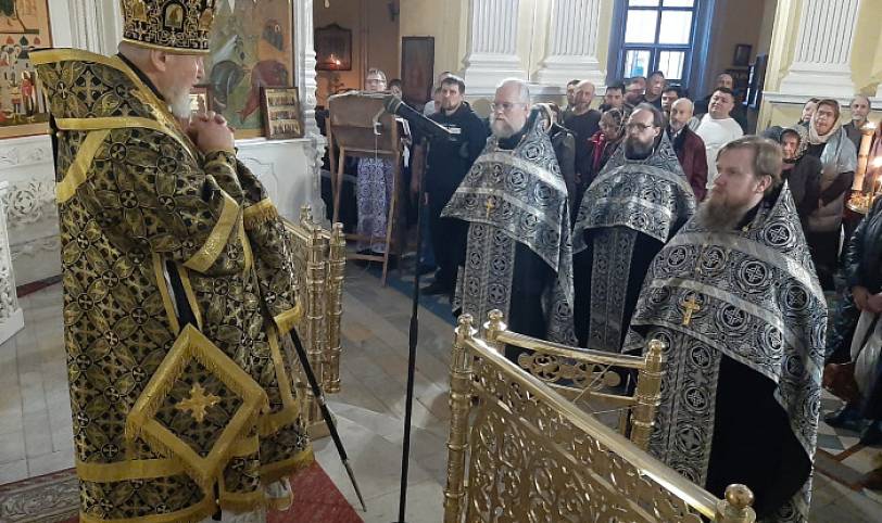 Утреня с чтением Великого покаянного канона преподобного Андрея Критского в Преображенском кафедральном соборе Балашихи 