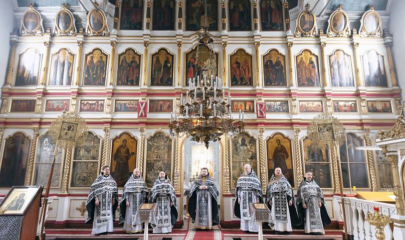 Литургия Преждеосвященных Даров в Никольском храме деревни Ново-Загарье