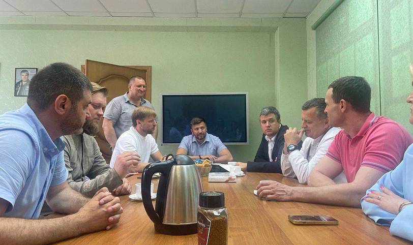 Передача гуманитарного груза в военный госпиталь имени Бурденко