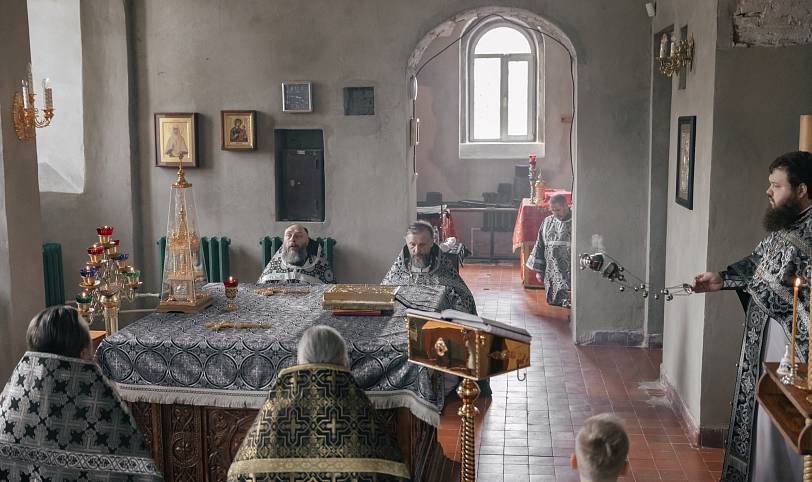 Литургия Преждеосвященных Даров в Троицком храме деревни Аверкиево